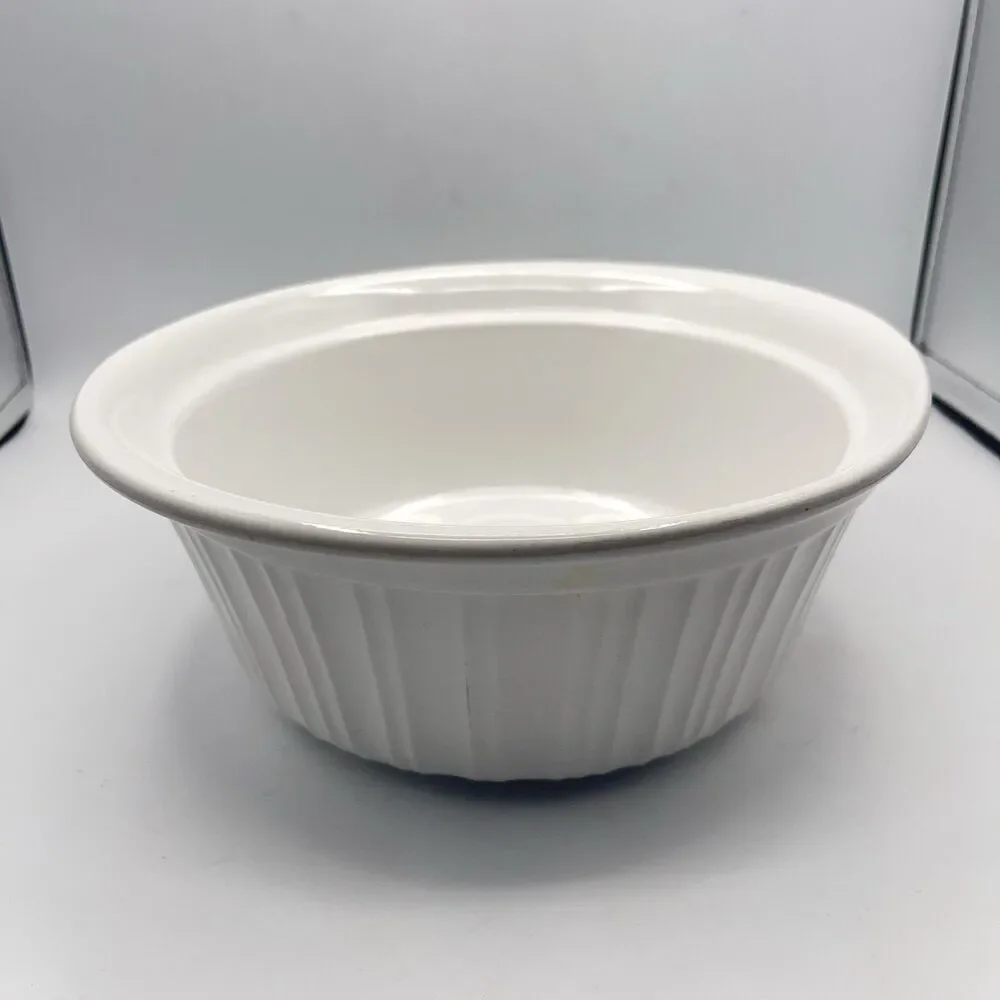 Corning Ware French White 2 Qt -1.9 L Round Casserole Baking Dish NO LID